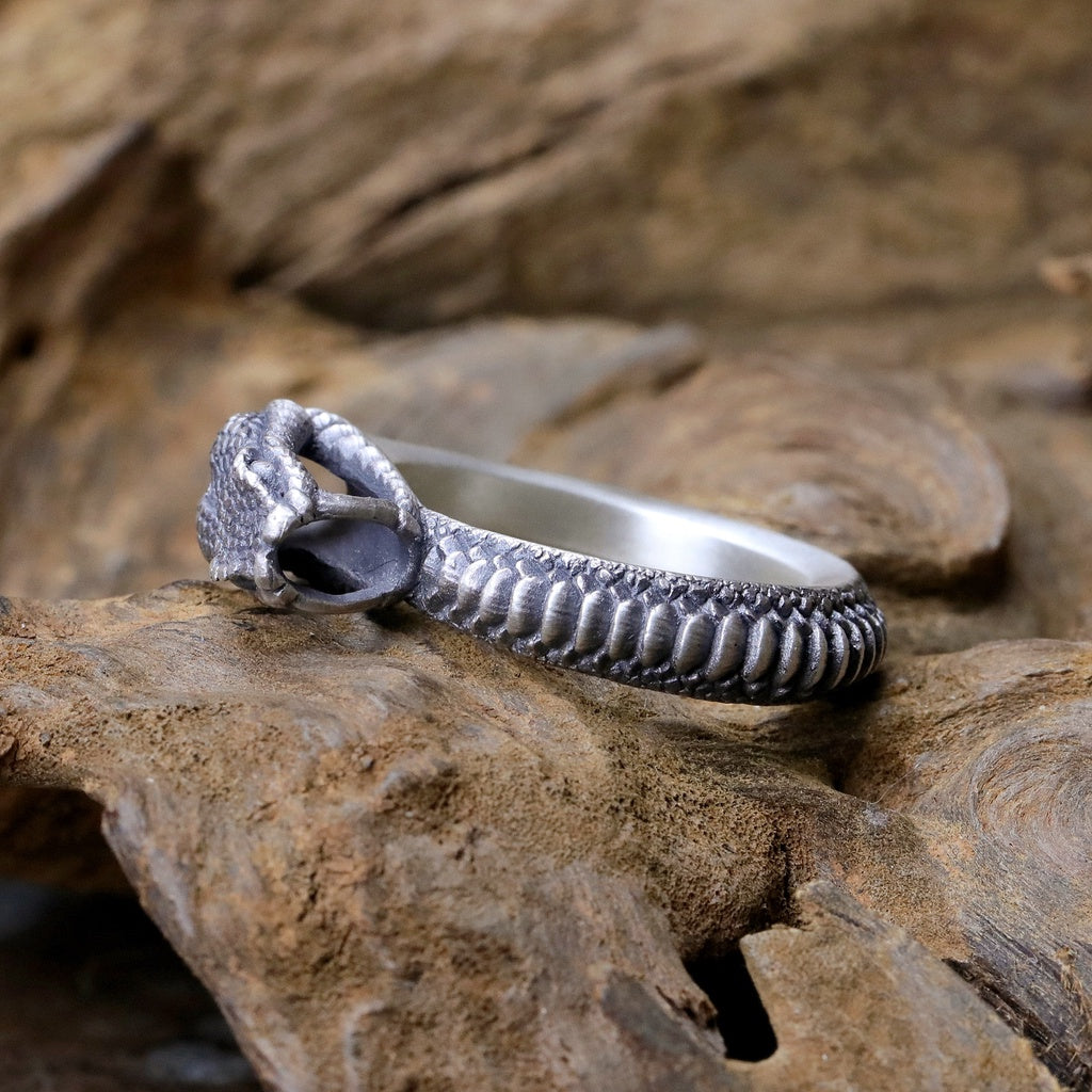 【Silver Monsters】日本雕畫雙絕 Dual Flow 手作新品 原創銜尾蛇兩用 純銀戒指 吊墜 銀飾