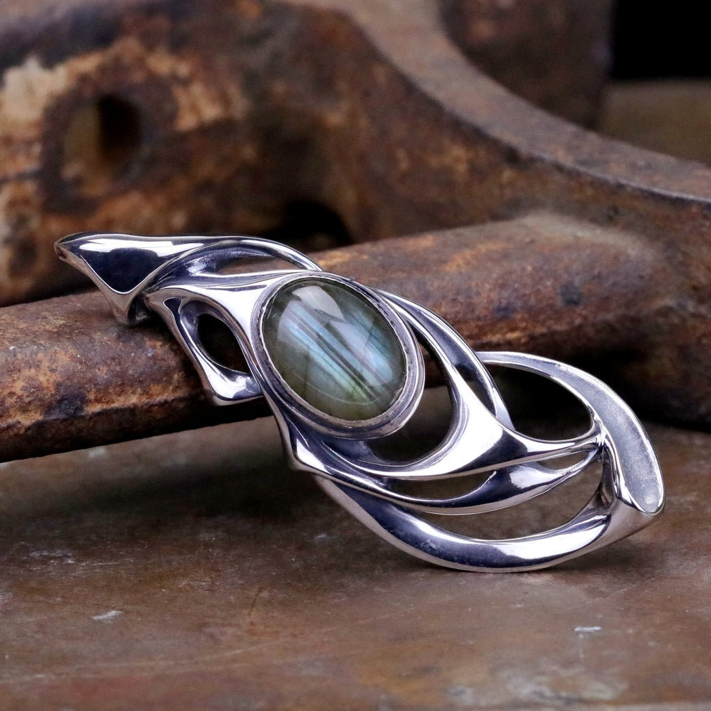 【Silver Monsters】日本匠級手作 曲線異形 Ability Normal 特製藍晶石鑲嵌蝶蛹 吊墜