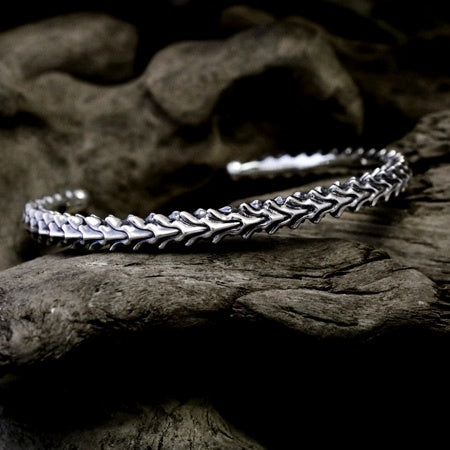 【Silver Monsters】百搭新時尚 日本Strange Freak Designs 純銀原創 脊骨手鐲 細版