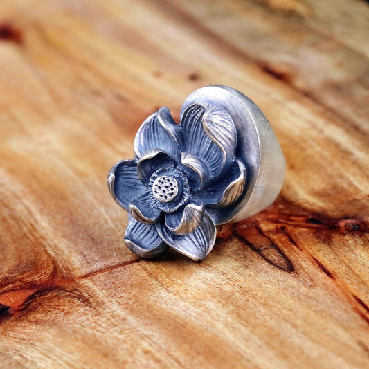 【Silver Monsters】日本雕畫雙絕 Dual Flow 杉山手作 細緻雕工 純銀 蓮之戒