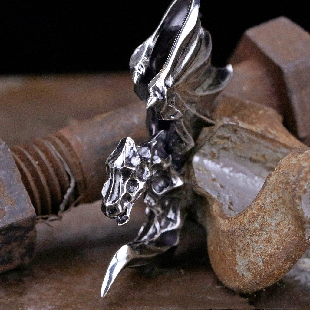 【Silver Monsters】日本前衛宗師Glam Scale 機甲王 手作銀翼風蝕 MANA飛龍 吊墜