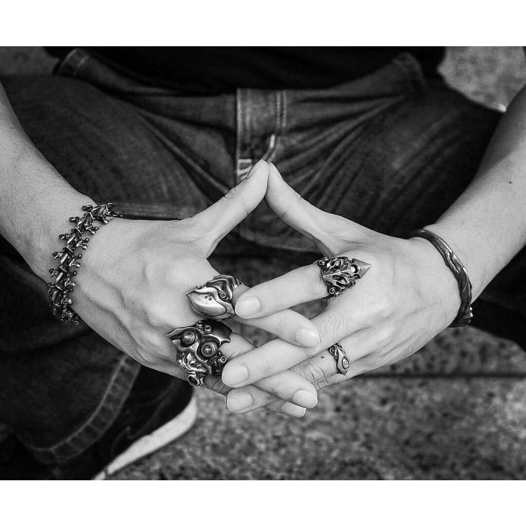 【獨家限定】日本前衛宗師Glam Scale 機甲王 焰輝盾甲 戒指