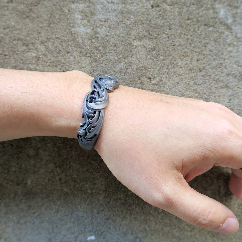 【Silver Monsters】日本暗系古典狂潮 Superbia 分裂 原創手做 舊化噴砂 純銀手環