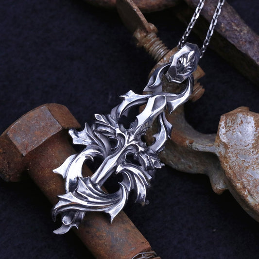 【Silver Monsters】日本Glam Scale 機甲王 經典歌德 立體雕花十字吊墬