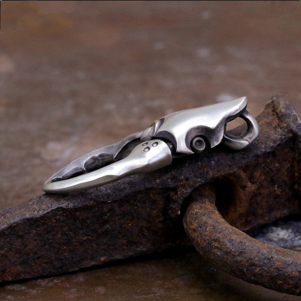 【Silver Monsters】日本Glam Scale機甲王 經典手作 機甲蟹夾墜飾
