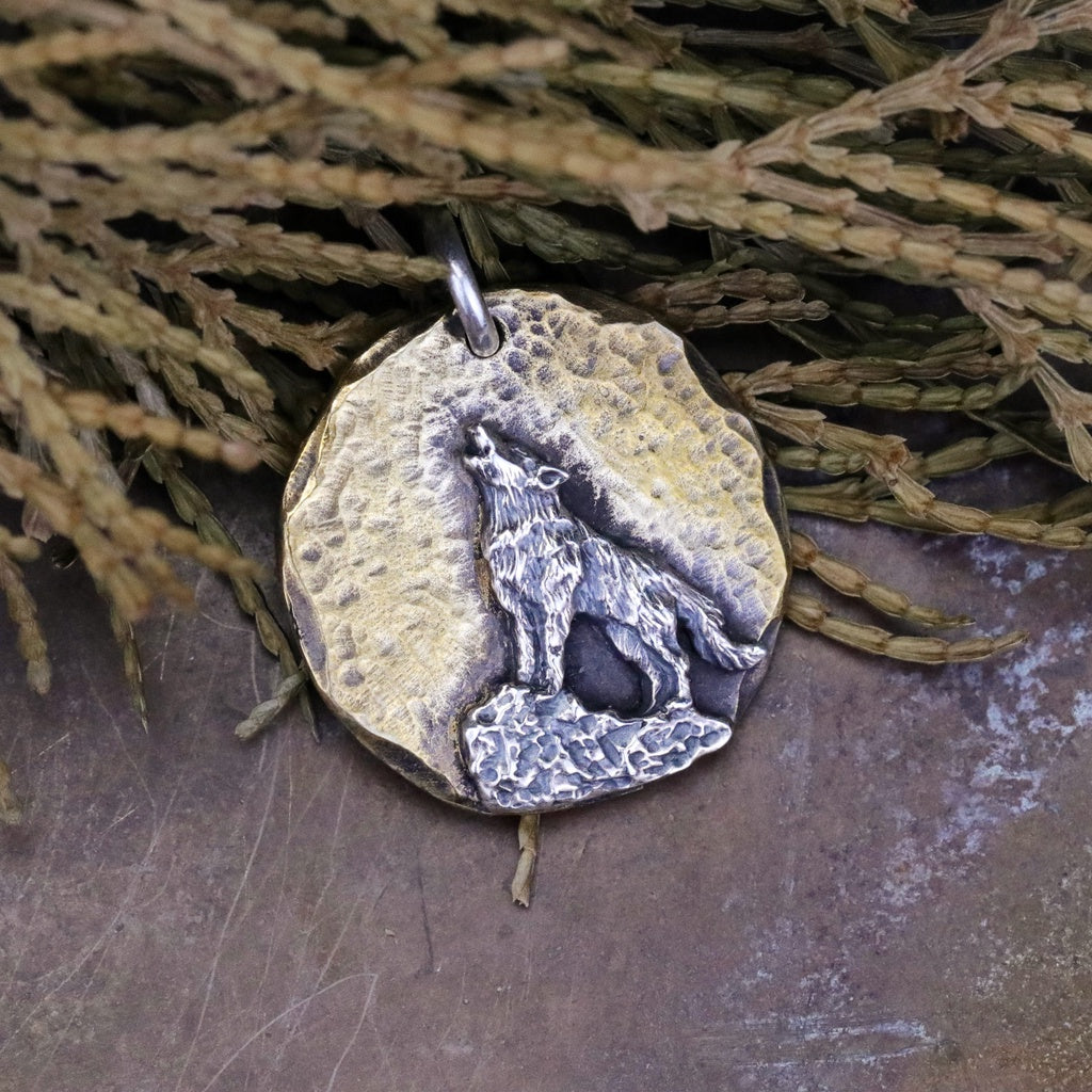 【Silver Monsters】台灣職人手作KOPO METAL 手鍛銅月 芒刻精雕 孤狼嘯月 純銀/黃銅吊墜