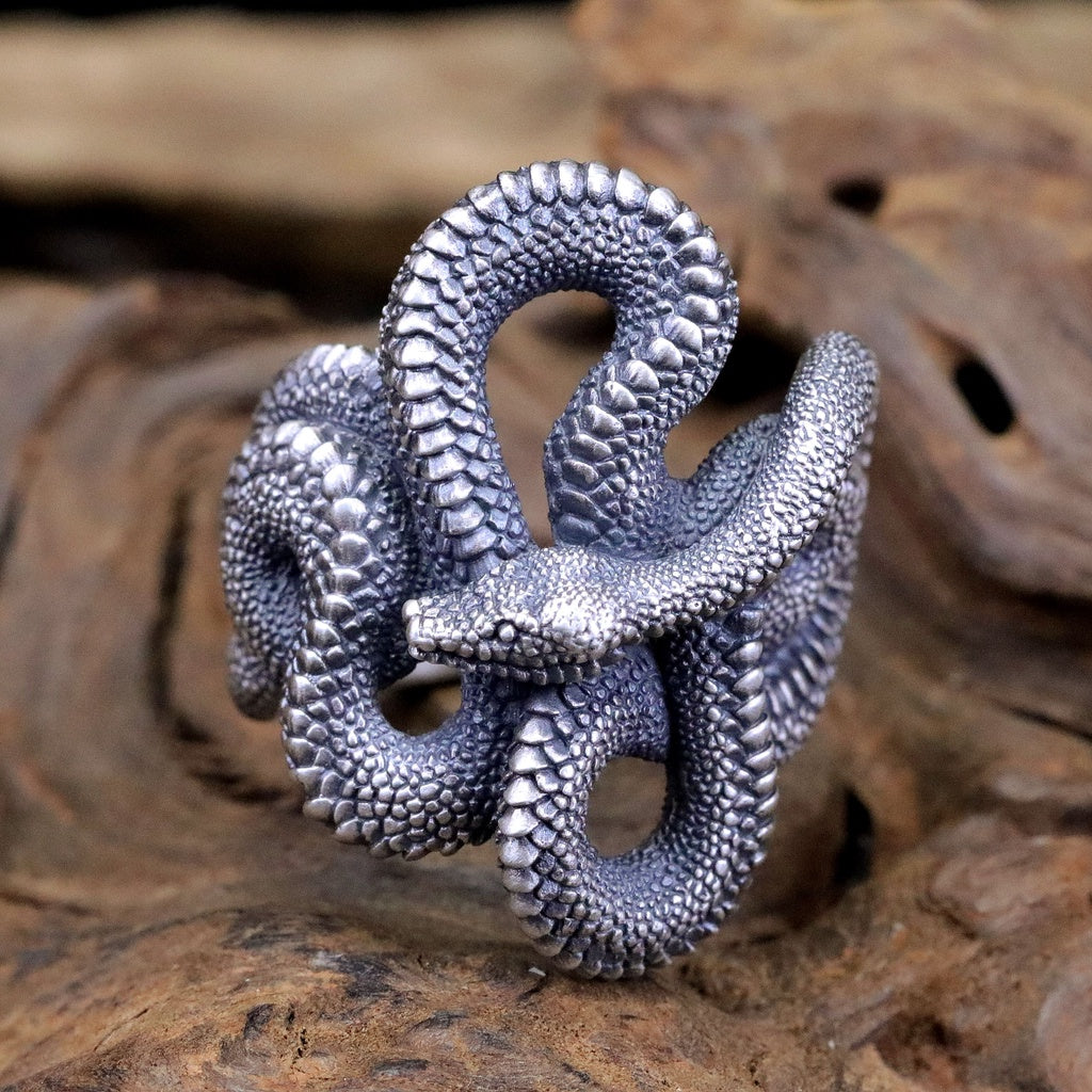 【Silver Monsters】日本雕畫雙絕 Dual Flow 細緻雕工 原創設計 蛇纏巨蟒 純銀戒指