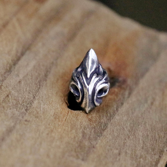 【Silver Monsters】日本前衛宗師 Glam Scale 機甲王 鳶尾哥特雕花 純銀耳針 耳飾