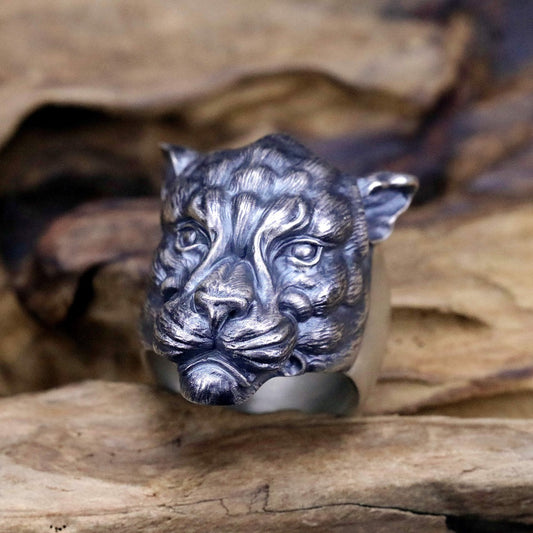 【Silver Monsters】日本雕畫雙絕Dual Flow 細緻雕工 雋刻神韻『SHISHI』石獅純銀戒指