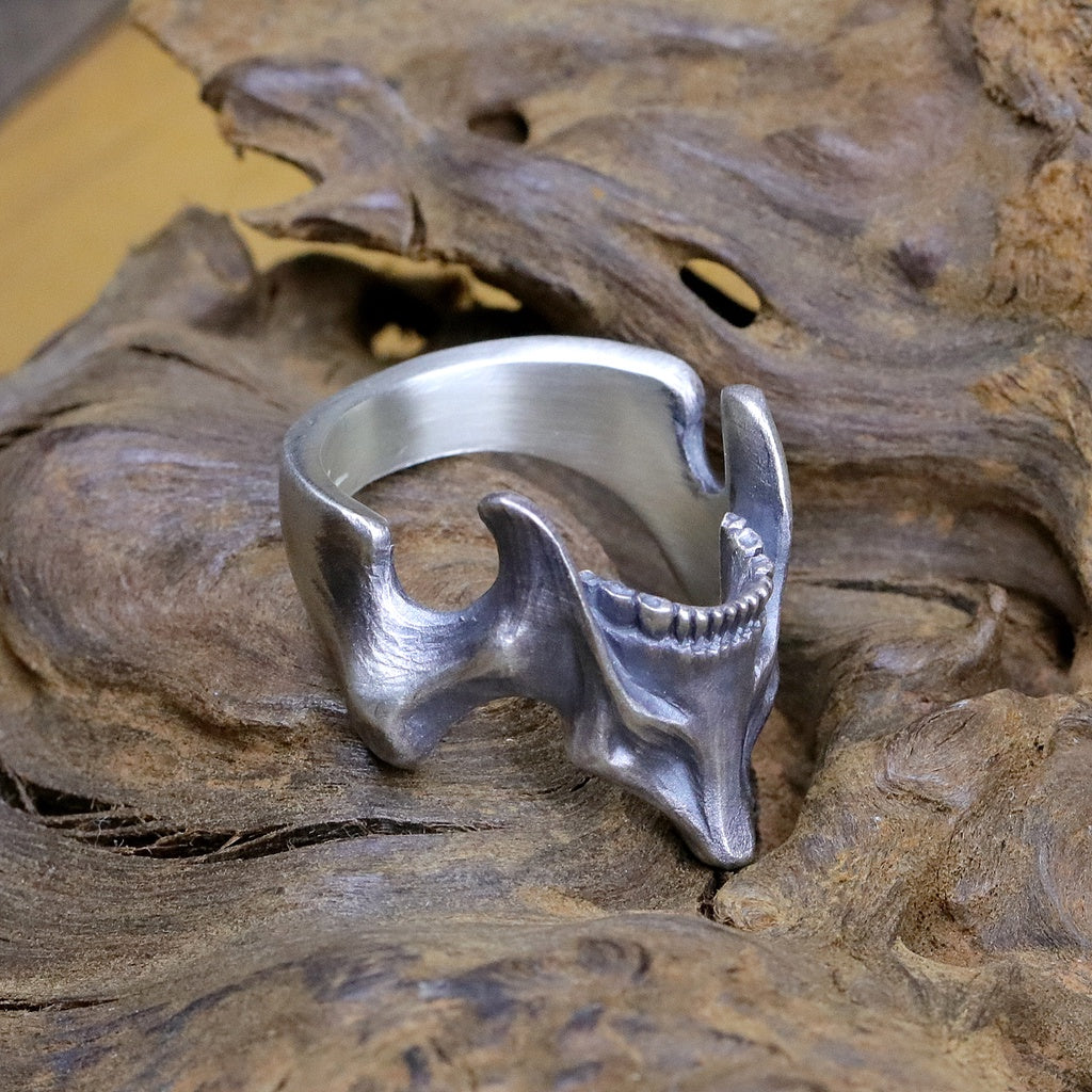 【Silver Monsters】日本雕畫雙絕 Dual Flow 原創設計 下腭骨 渦流骷髏 純銀戒指 指環