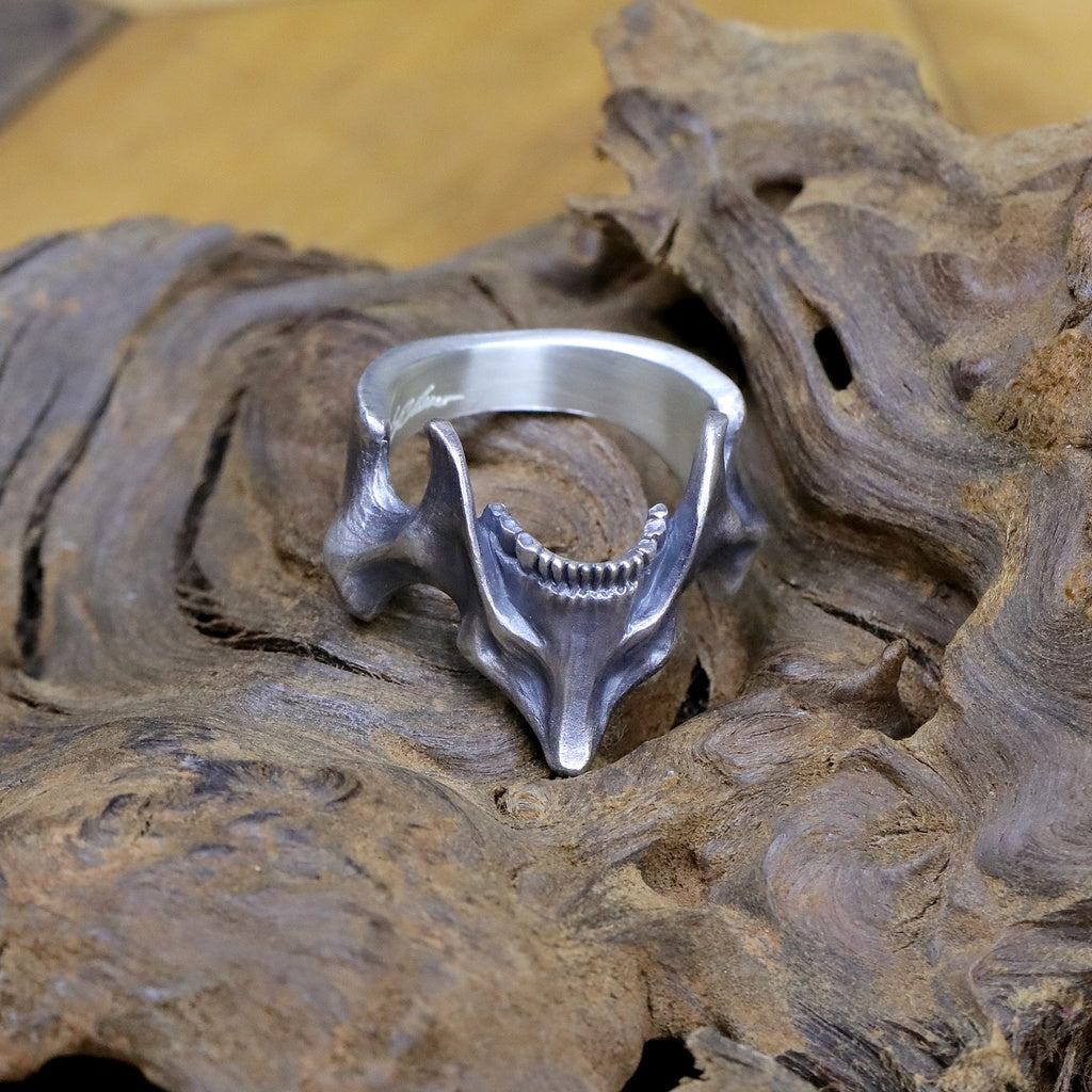 【Silver Monsters】日本雕畫雙絕 Dual Flow 原創設計 下腭骨 渦流骷髏 純銀戒指 指環