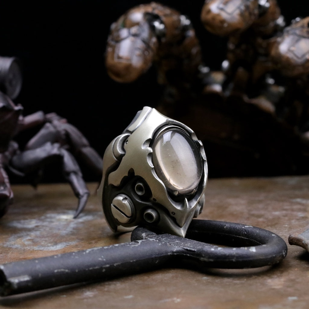 【Silver Monsters】前衛宗師 日本Glam Scale 機甲王"LR-011"湮晶巨人 機甲純銀戒指