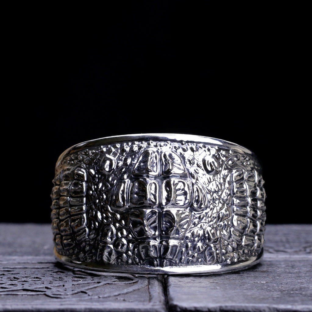 【Silver Monsters】日本Strange Freak Designs 原創設計 寬版鱷魚皮甲革 純銀手鐲