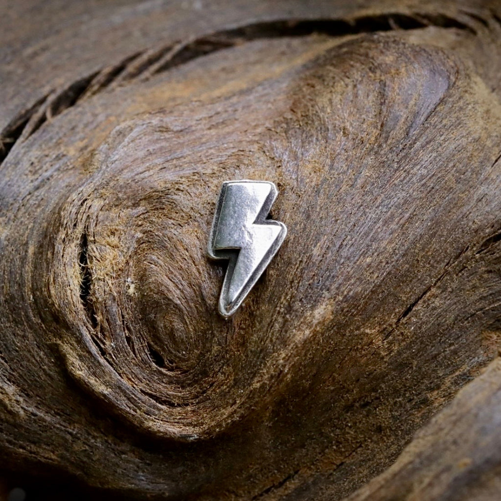 【Silver Monsters】台灣職人手作 KOPO METAL 立體精雕 純銀原創 閃電耳釘