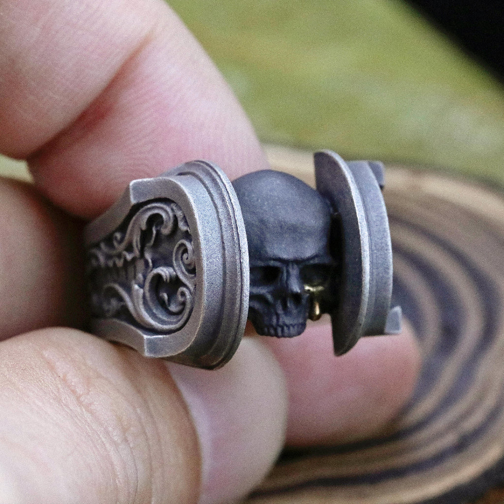 【Silver Monsters】【獨家】日本暗系古典狂潮 Superbia "Pest" 戒指 特製18K金淚版