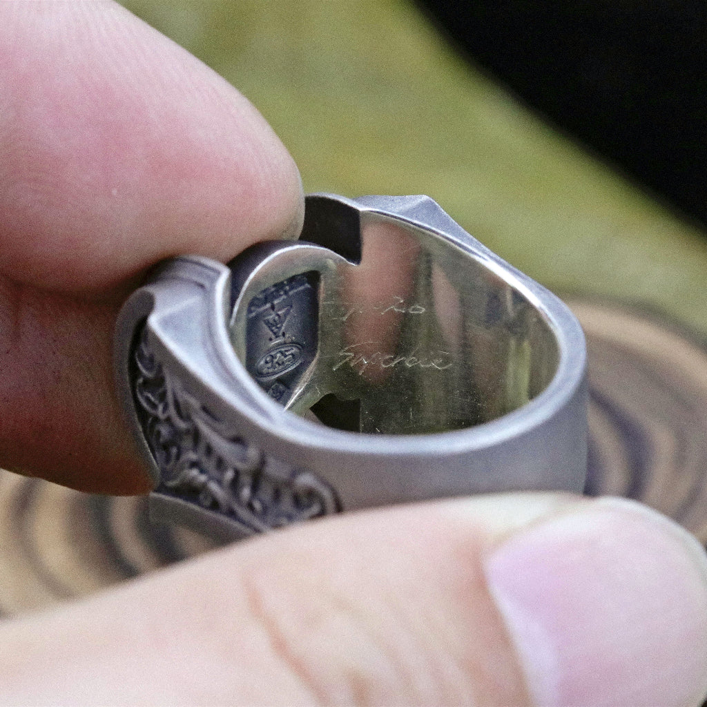 【Silver Monsters】【獨家】日本暗系古典狂潮 Superbia "Pest" 戒指 特製18K金淚版