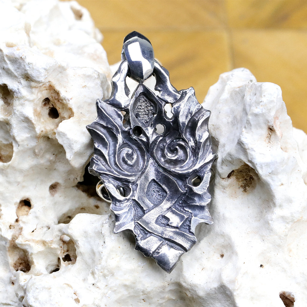 【Silver Monsters】日本前衛宗師 Glam Scale 機甲王 手作風蝕 古龍幻獸 純銀吊墜