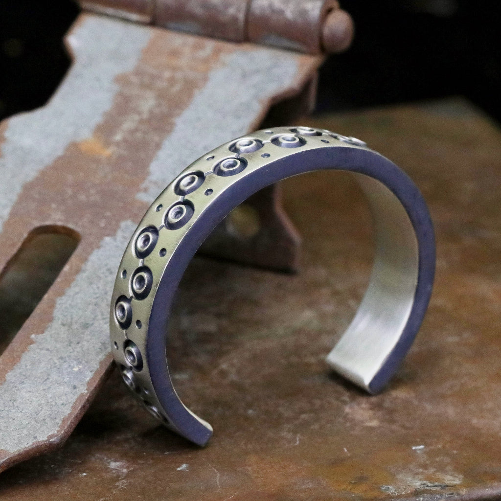 【Silver Monsters】日本前衛宗師 Glam Scale機甲王 超重磅!!! 95g超狂 寬版機甲手鐲