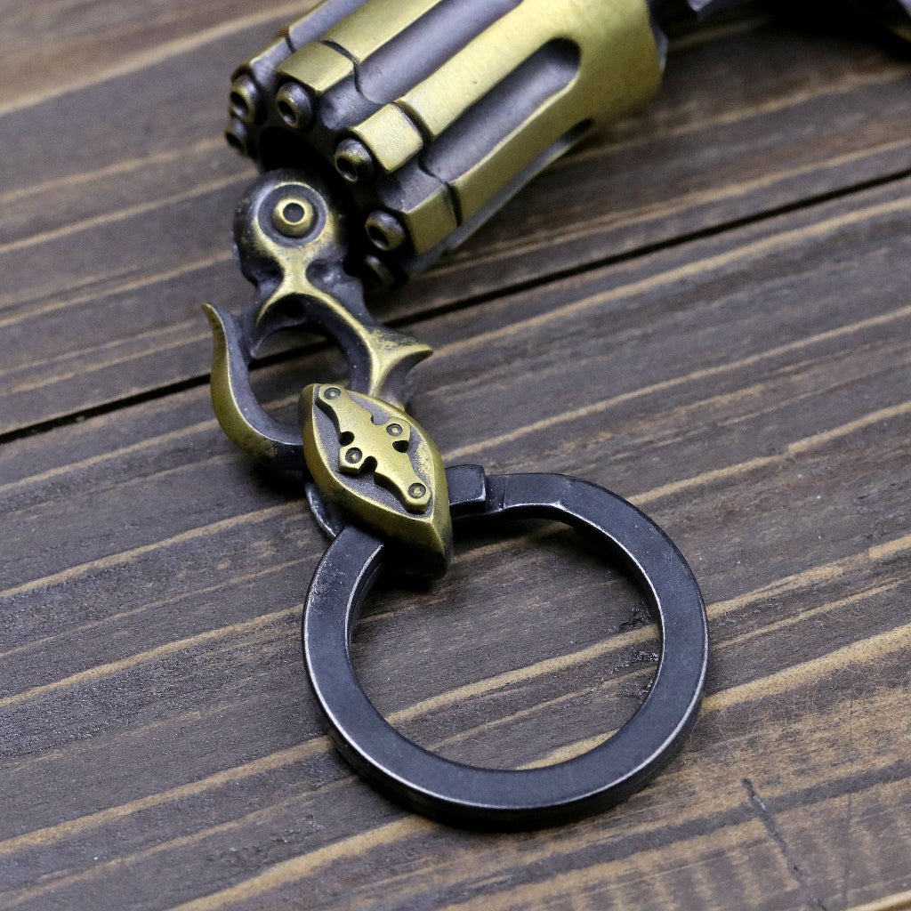 【Silver Monsters】前衛宗師 日本Glam Scale 機甲王 失落系列 黃銅機甲左輪槍鑰匙扣