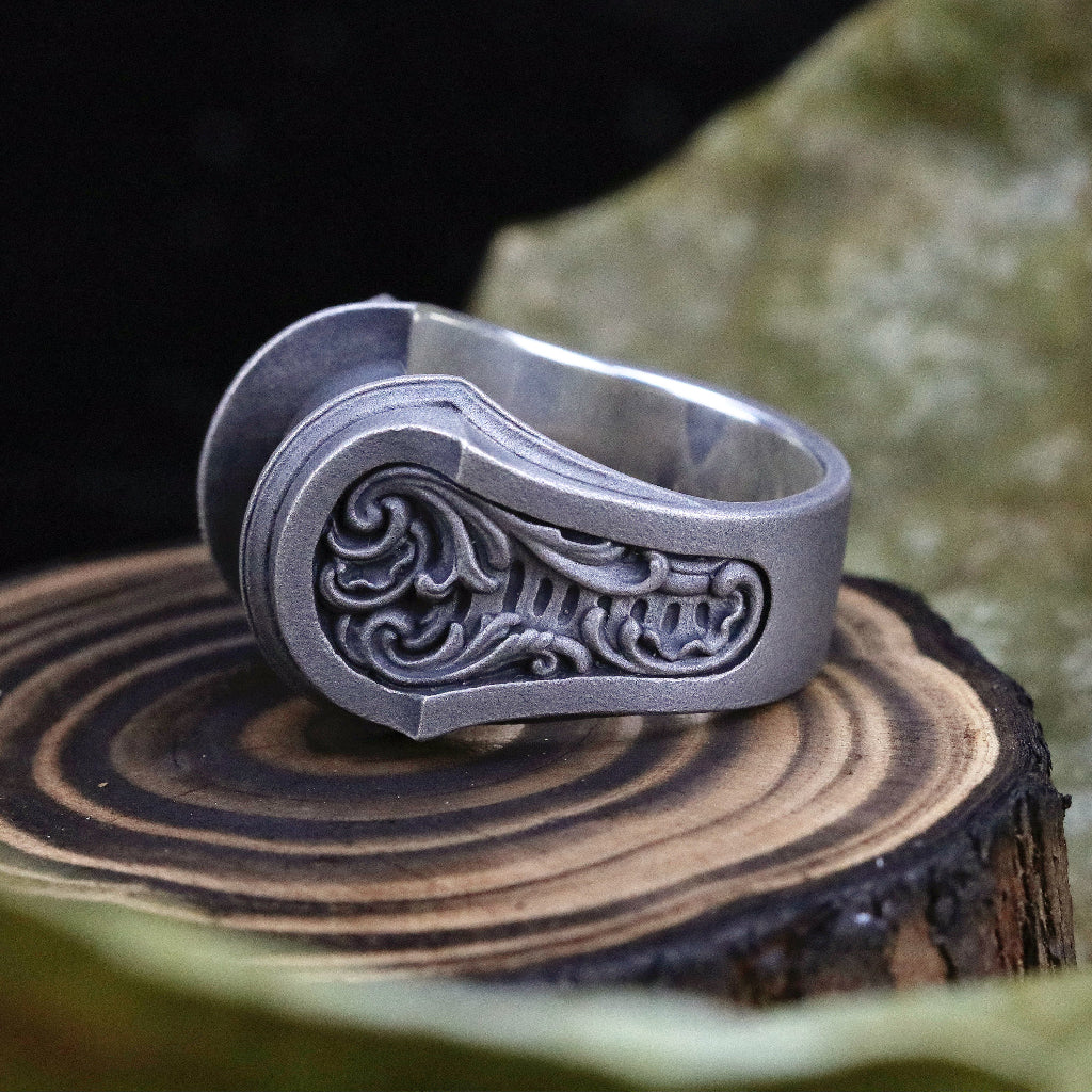 【Silver Monsters】【獨家】日本暗系古典狂潮 Superbia "Pest" 戒指 特製18K金淚版