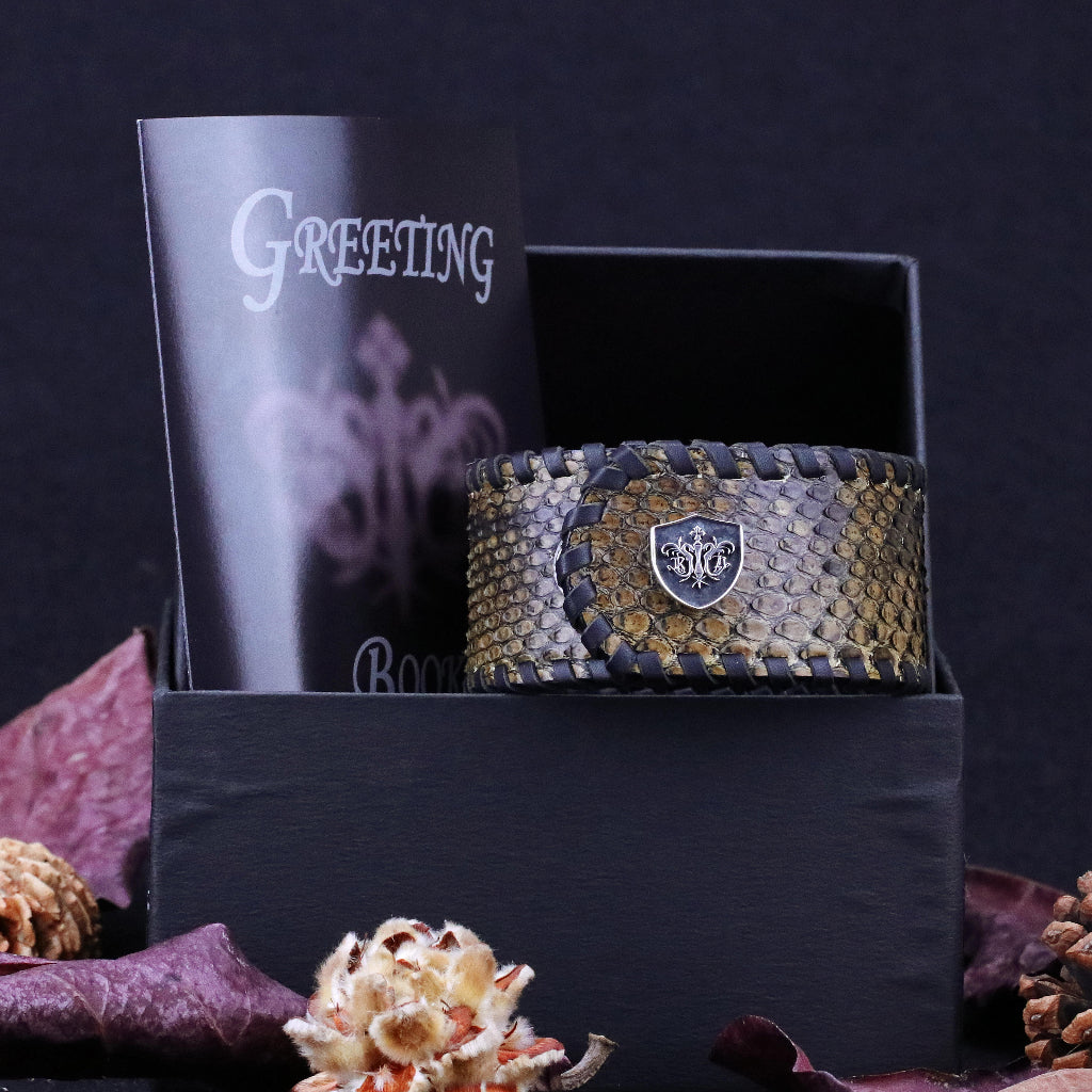 【Silver Monsters】日本殿堂級 Rizard Head 品牌盾徽925銀扣 寬版啞光褐蟒蛇皮手環