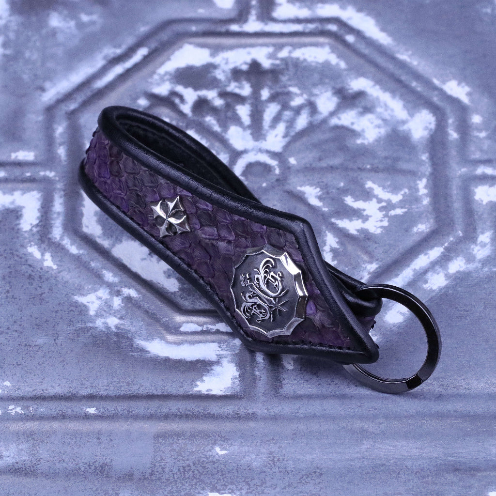 【Silver Monsters】日本SS天王級 Rizard Head 品牌盾徽925銀扣 消光紫蟒蛇皮鑰匙扣