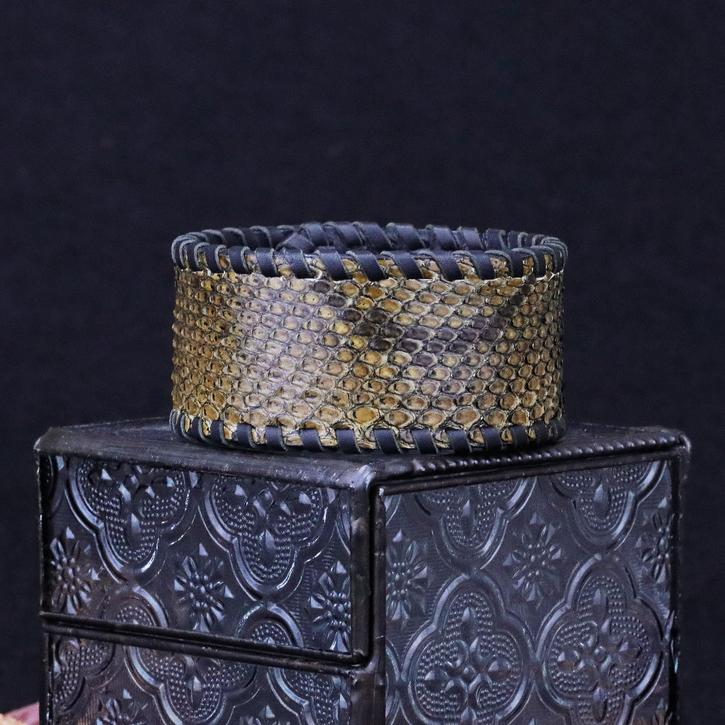 【Silver Monsters】日本殿堂級 Rizard Head 品牌盾徽925銀扣 寬版啞光褐蟒蛇皮手環