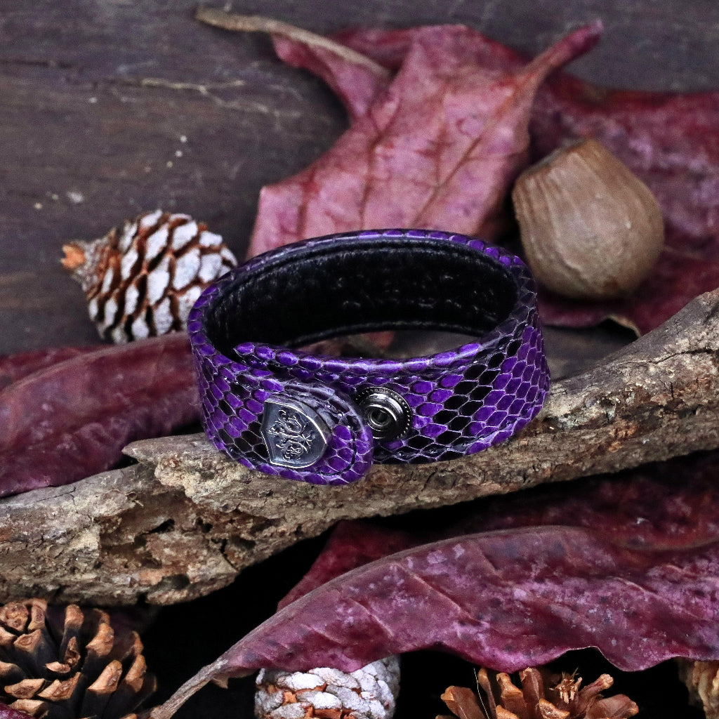 【Silver Monsters】日本殿堂級 Rizard Head 品牌盾徽925銀扣 亮紫蟒蛇皮手環