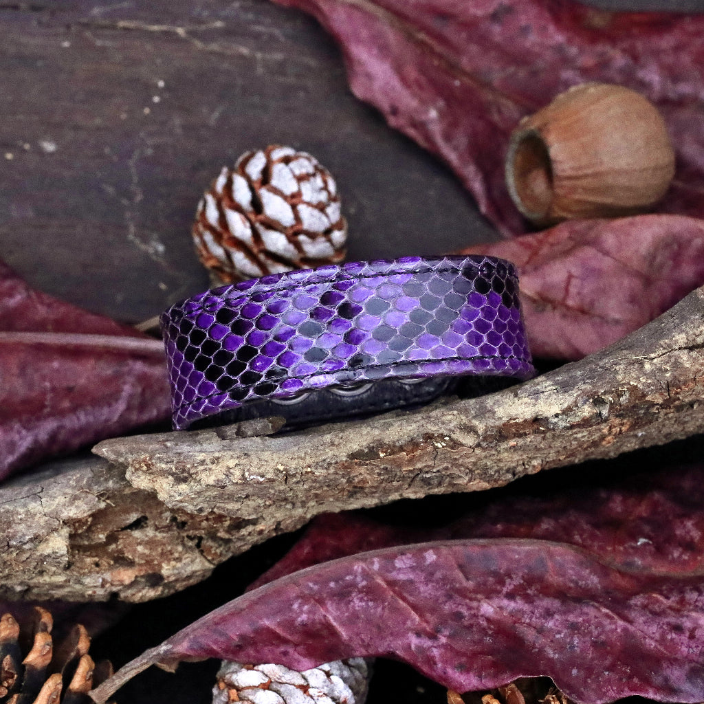 【Silver Monsters】日本殿堂級 Rizard Head 品牌盾徽925銀扣 亮紫蟒蛇皮手環