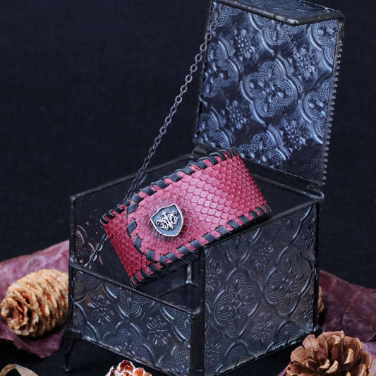 【Silver Monsters】日本殿堂級 Rizard Head 品牌盾徽925銀扣 寬版消光紅蟒蛇皮手環