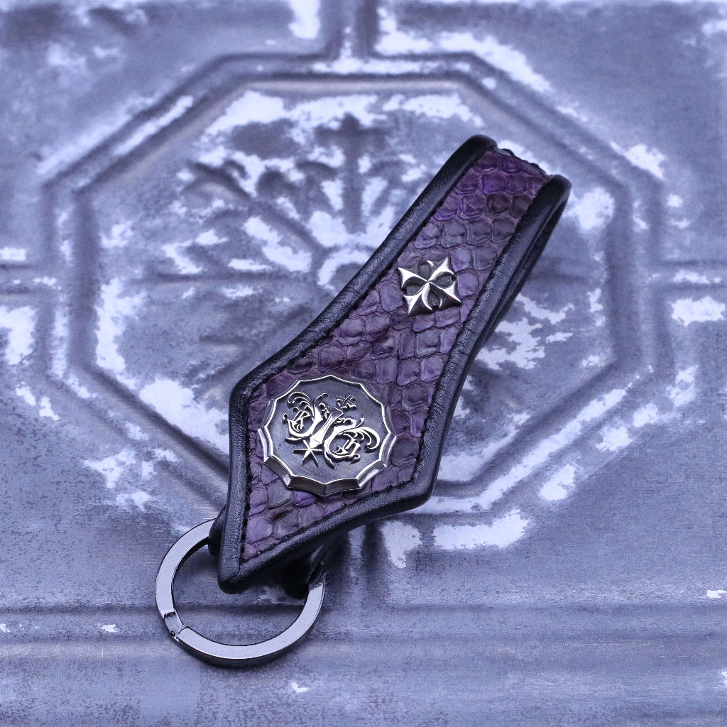 【Silver Monsters】日本SS天王級 Rizard Head 品牌盾徽925銀扣 消光紫蟒蛇皮鑰匙扣