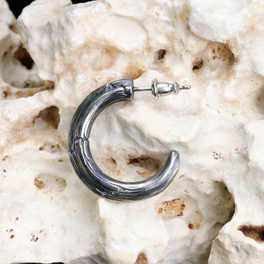 【Silver Monsters】日本手作 Nil:GRAVE 原創設計 手工裂紋 純銀耳釘 耳環