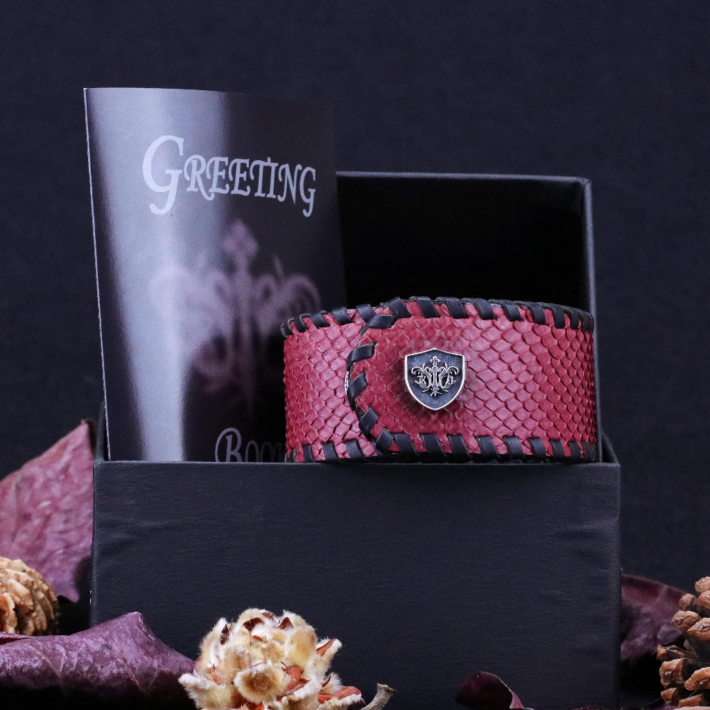 【Silver Monsters】日本殿堂級 Rizard Head 品牌盾徽925銀扣 寬版消光紅蟒蛇皮手環