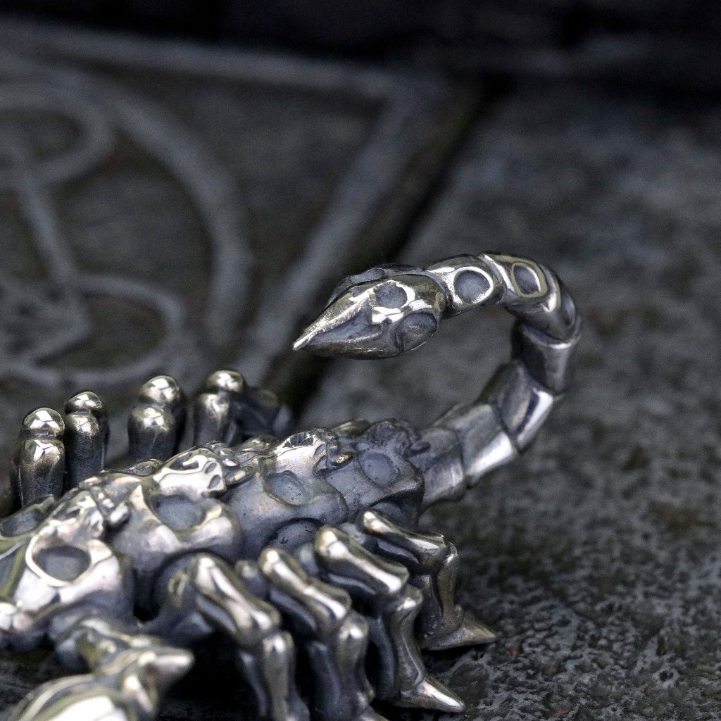 【Silver Monsters】日本一級神牌 Loud Style Design JU-ZO系列 女囚骷髏蠍 純銀吊墜