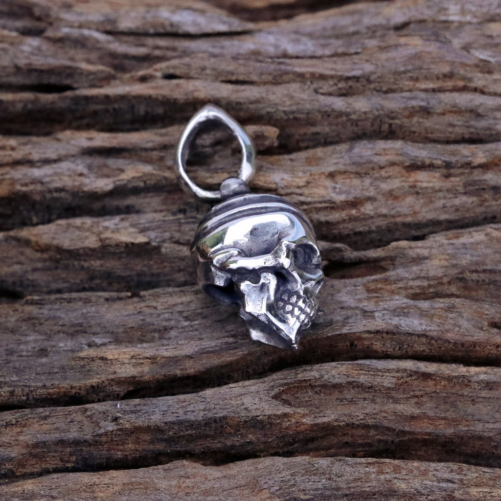 日本新銳 avatara 細緻手作 祭祀頭骨 小骷髏 原創設計 純銀吊墜