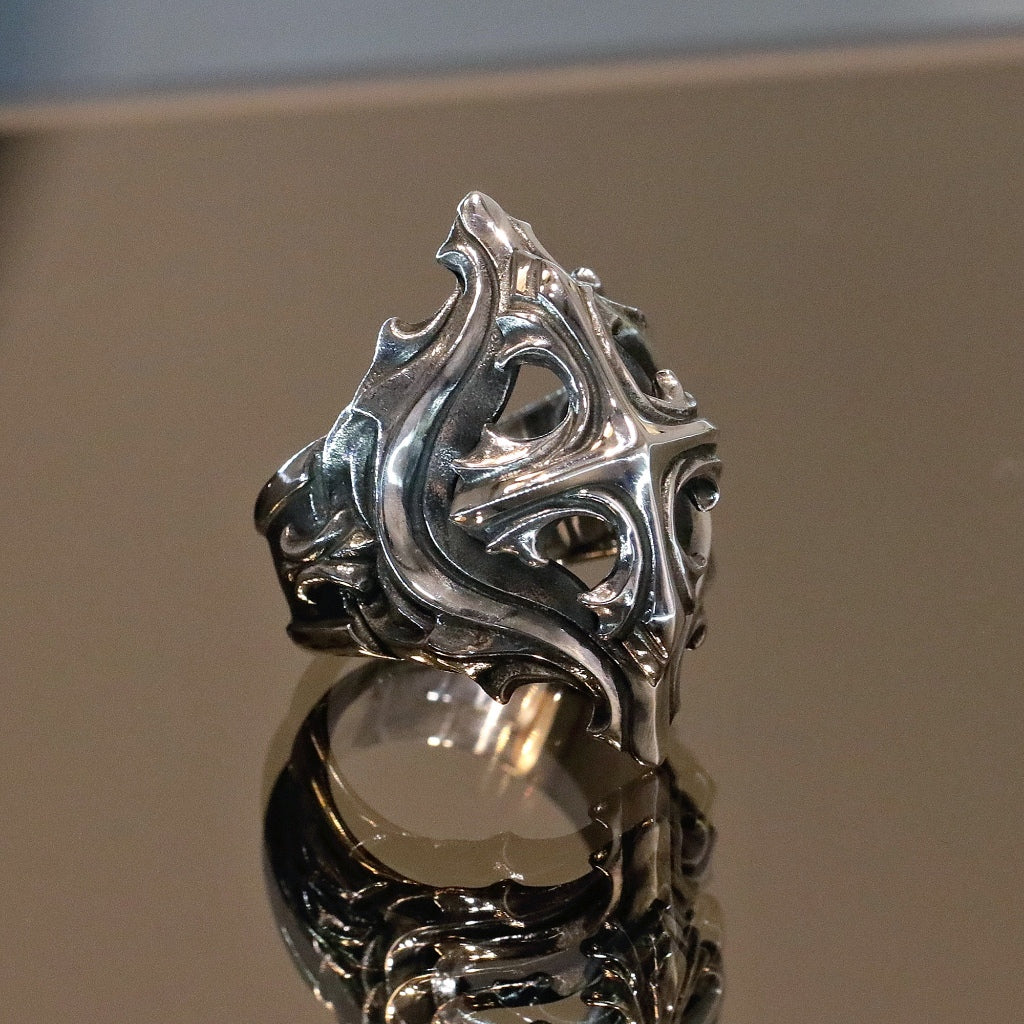 【Silver Monsters】《絕版品》日本Glam Scale 機甲王 "AIGIS" 純銀哥德鳶尾十字戒指