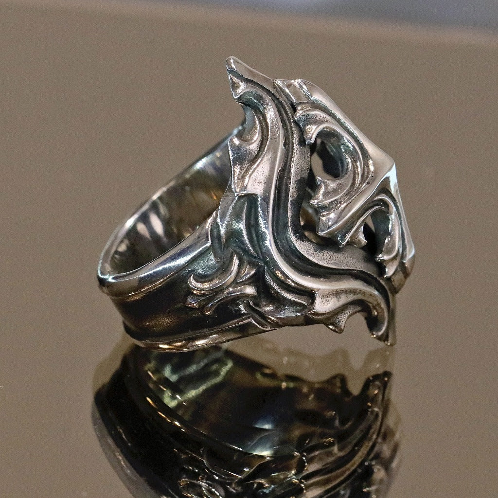 【Silver Monsters】《絕版品》日本Glam Scale 機甲王 "AIGIS" 純銀哥德鳶尾十字戒指