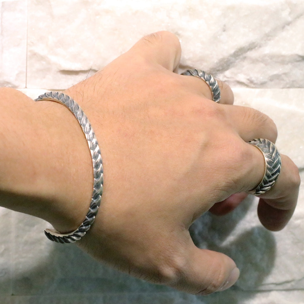 【Silver Monsters】日本雕畫雙絕 Dual Flow 原創手作 細版GUREN "紅蓮" 純銀手環