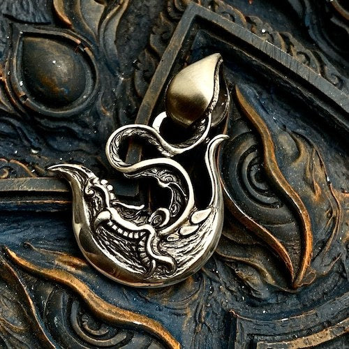 【Silver Monsters】日本新銳avatara 細緻手作 原創設計 持斧羅摩神斧墜