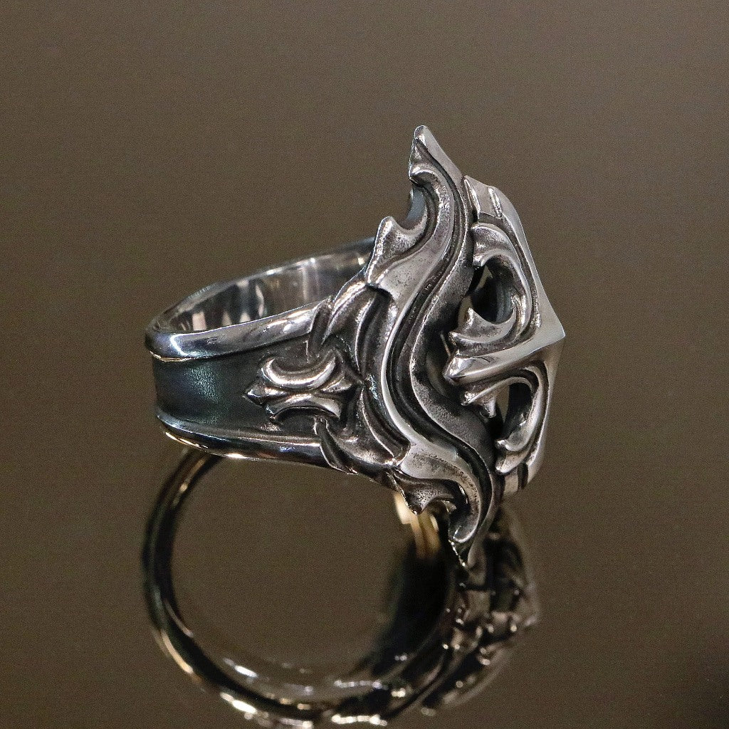 【Silver Monsters】《絕版品》日本Glam Scale 機甲王 "AIGIS" 純銀哥德鳶尾十字戒指