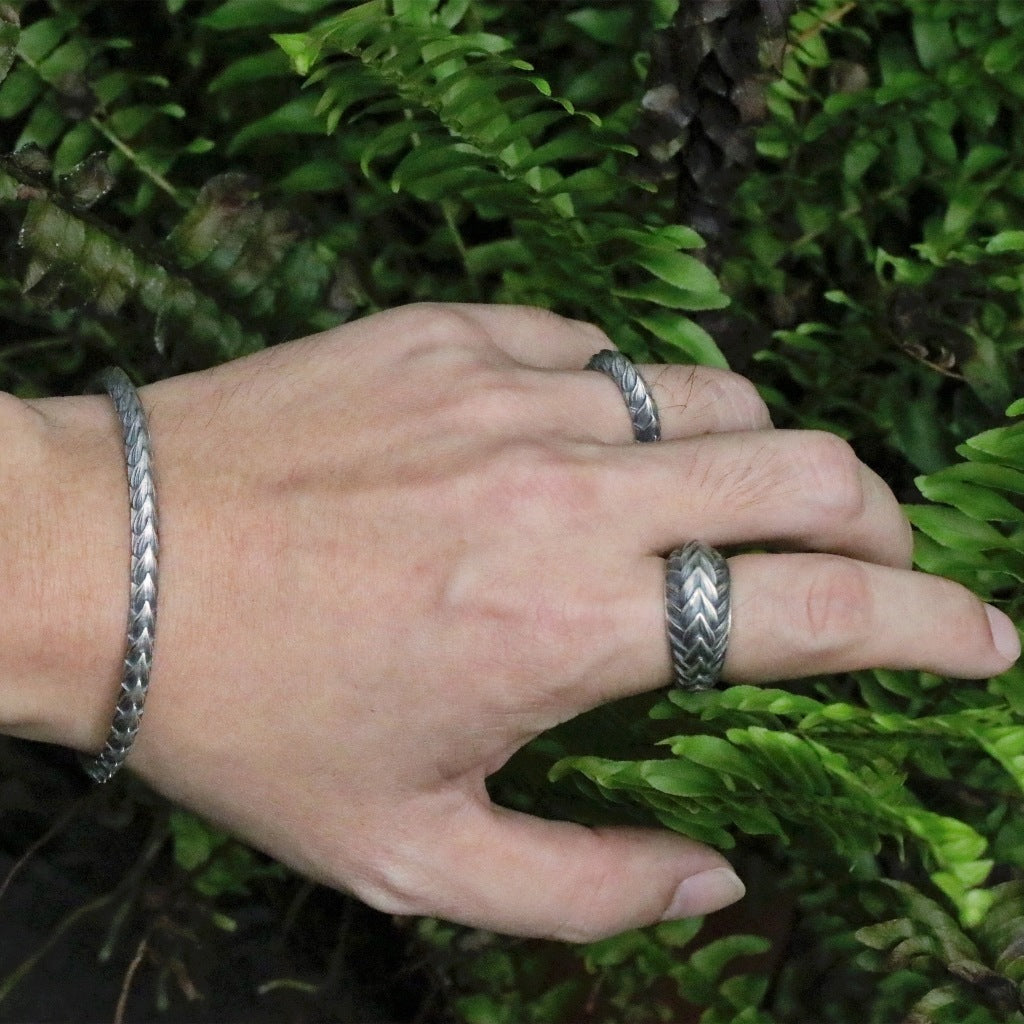 【Silver Monsters】日本雕畫雙絕 Dual Flow 原創手作 細版GUREN "紅蓮" 純銀手環