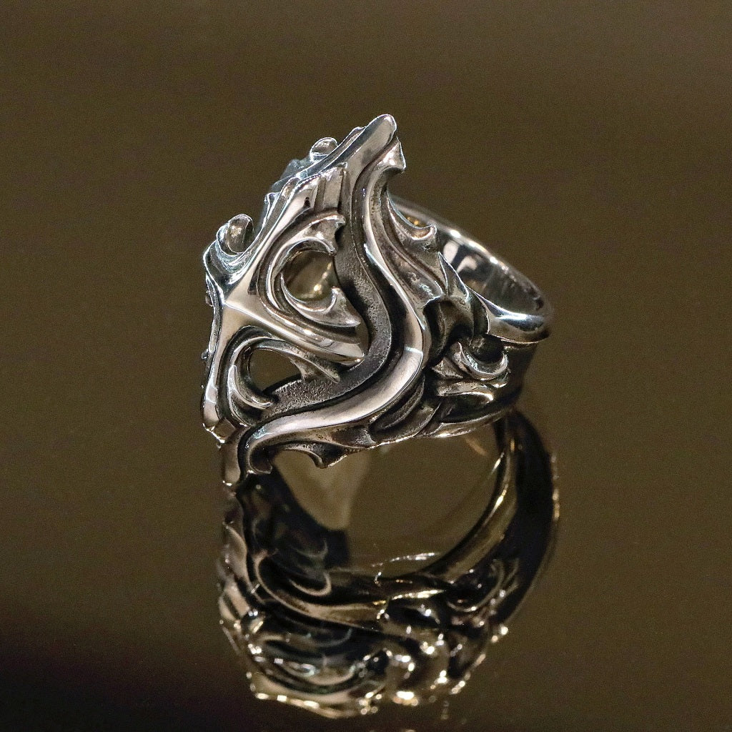 【Silver Monsters】《絕版品》日本Glam Scale 機甲王 "AIGIS" 純銀哥德鳶尾十字戒指