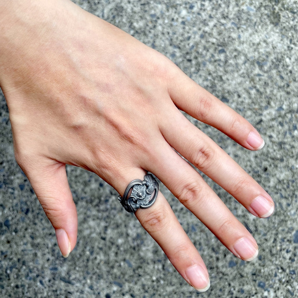 【Silver Monsters】日本暗系古典 Superbia "flos" 花戒 原創噴砂做舊 純銀戒指