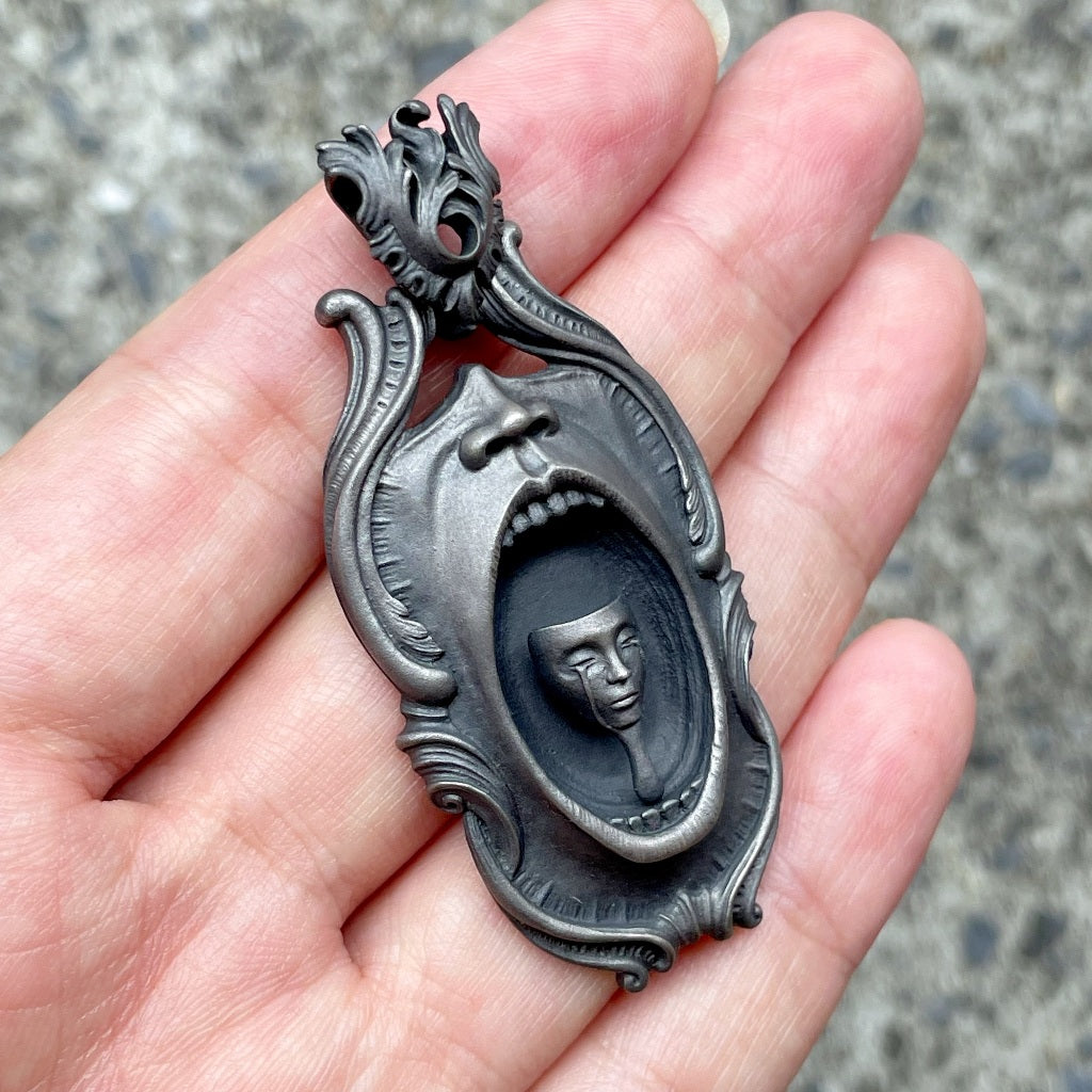 【Silver Monsters】日本暗系古典狂潮 Superbia 犧牲 原創手做 舊化噴砂 純銀吊墜