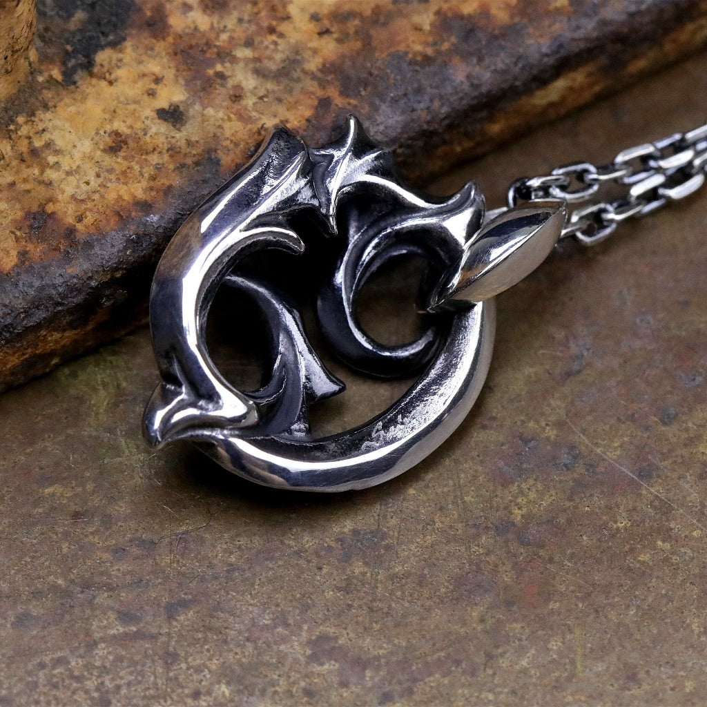 【Silver Monsters】前衛宗師日本 Glam Scale 機甲王 原創設計 哥德雕花環 純銀項鍊