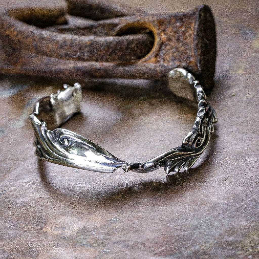 【Silver Monsters】日本一級神牌Loud Style Design 原創設計 手工扭轉 歌德雕花 純銀手環