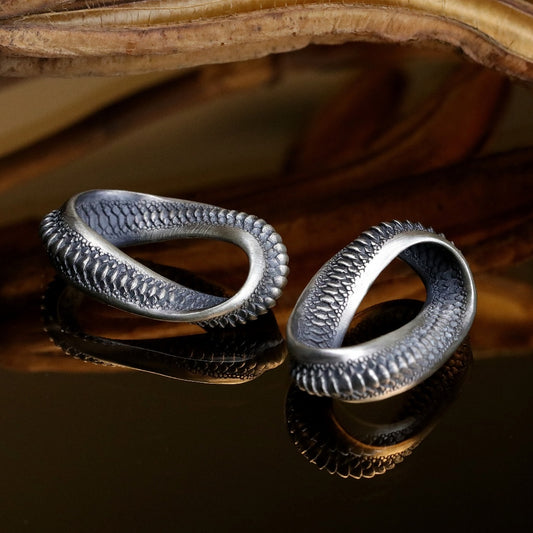 【Silver Monsters】日本雕畫雙絕 Dual Flow 手做原創 莫比烏斯蛇環 純銀吊墜