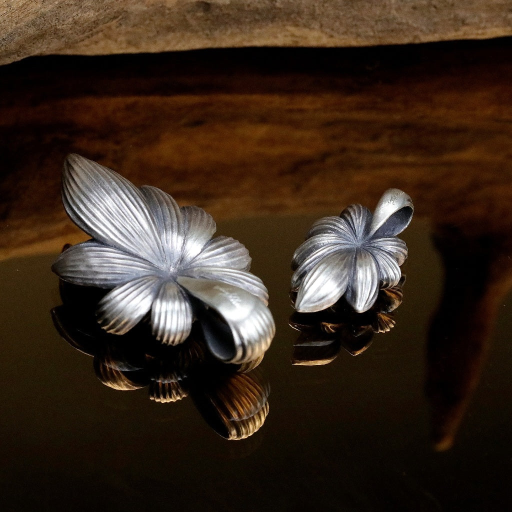 【Silver Monsters】日本雕畫雙絕 Dual Flow 手做原創 清蓮墜S 純銀吊墜